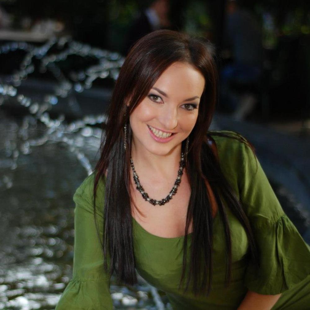 Meet your Posher, Viktoria